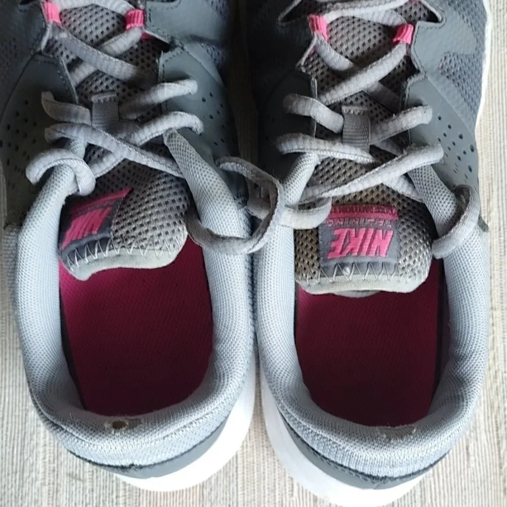 Nike Woman's Sneakers